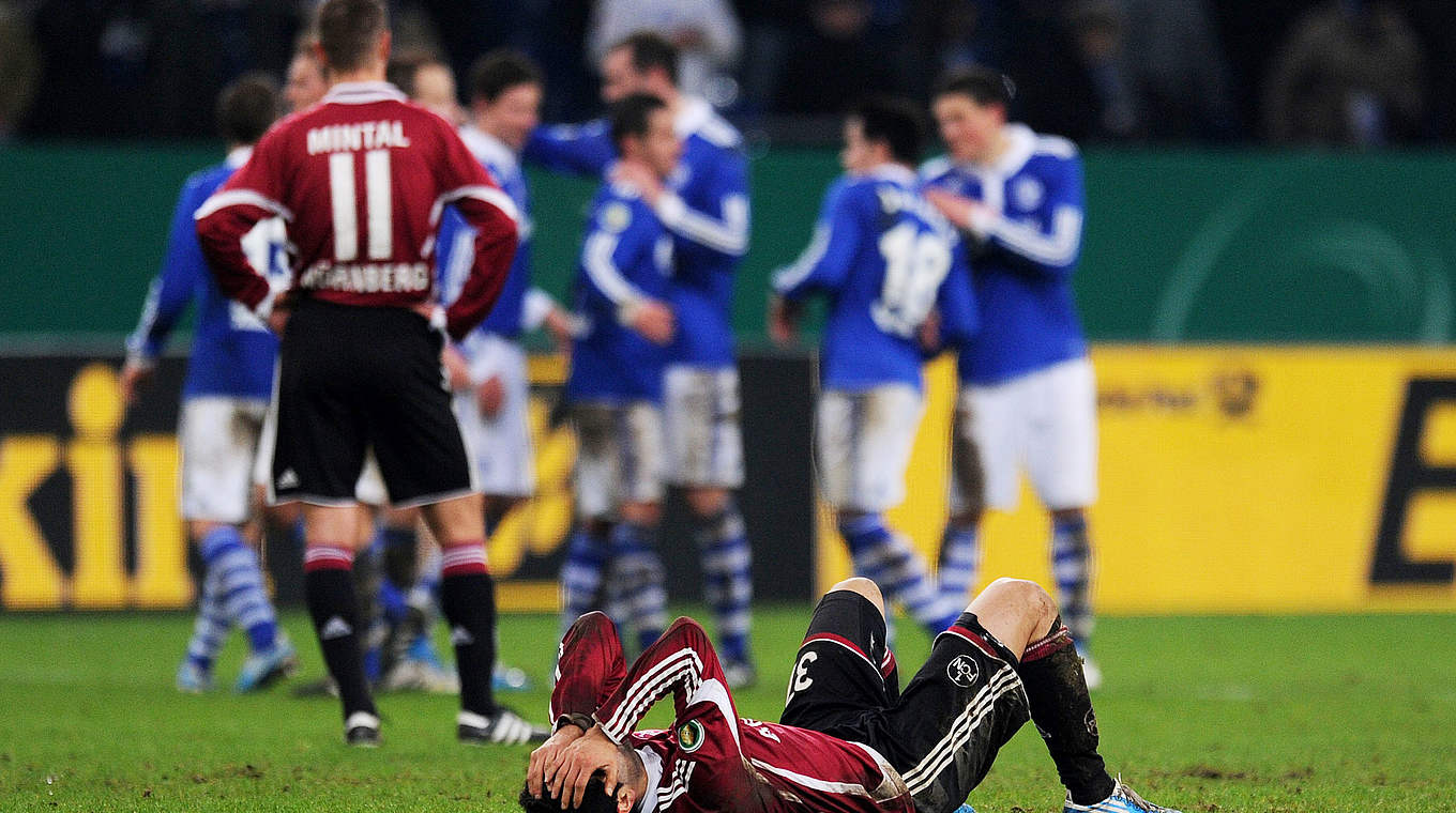 Schalker Jubel: Im Januar 2011 ringt S04 die Nürnberger im Pokal-Viertelfinale nieder © 2011 AFP