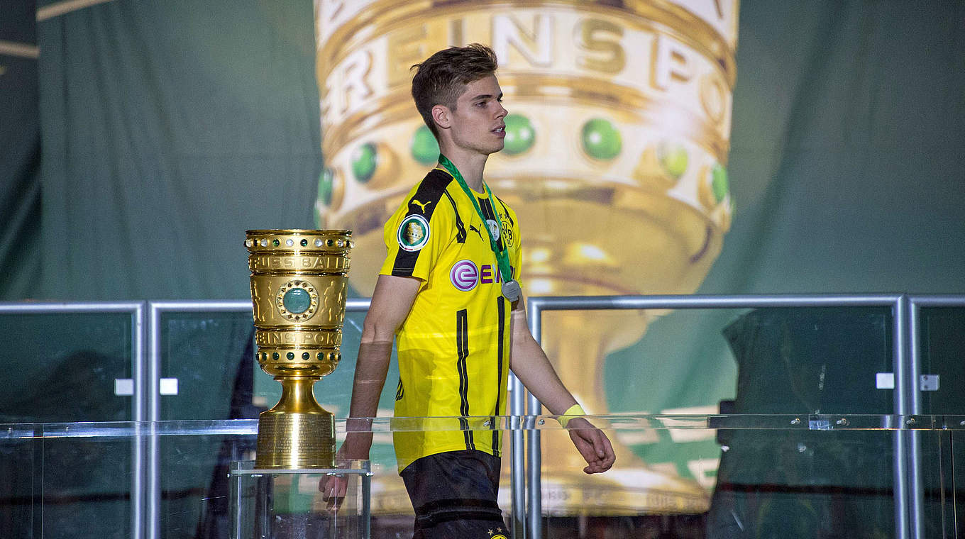 Weigl: "Ich bin mir sicher, wir werden das Achtelfinale erreichen" © imago/Nordphoto