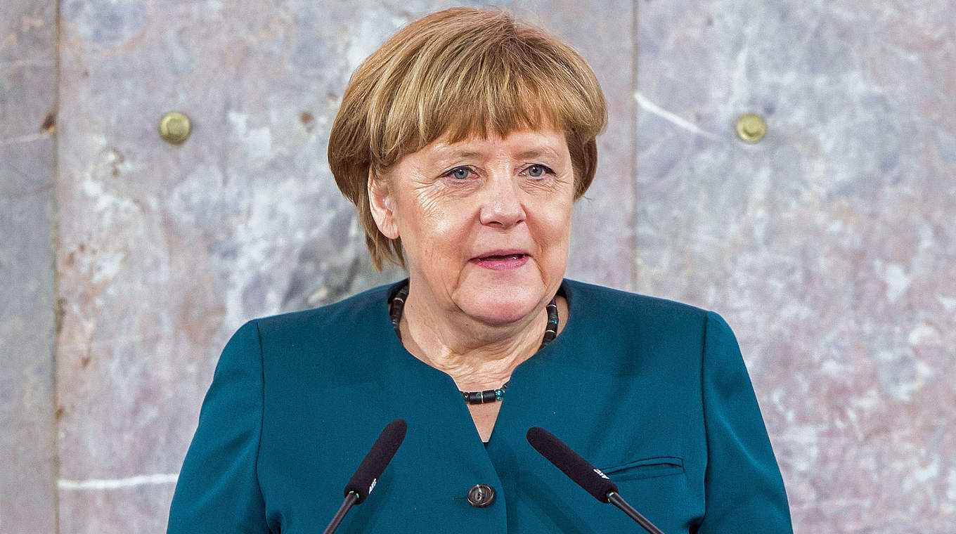 Nimmt am Festakt zum 42. Bundestag des DFB teil: Bundeskanzlerin Angela Merkel © 2016 Getty Images