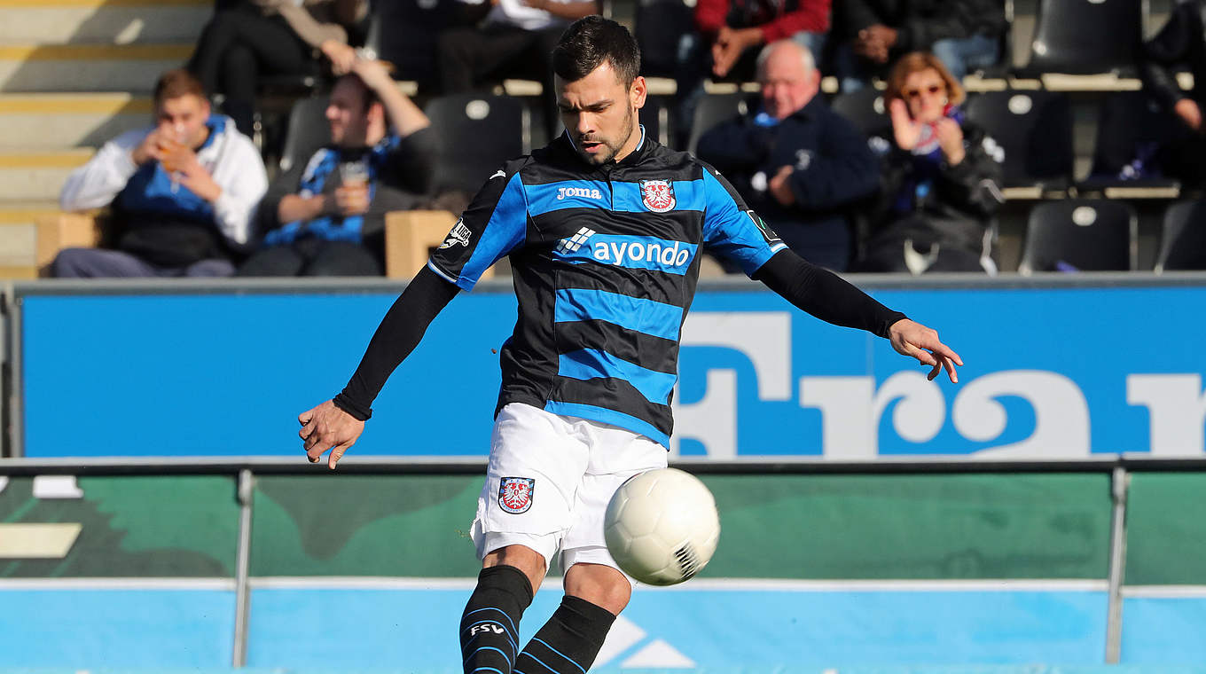 Favorit der Fans am 13. Spieltag": Massimo Ornatelli, Mittelfeldspieler vom FSV Frankfurt © 2016 Getty Images