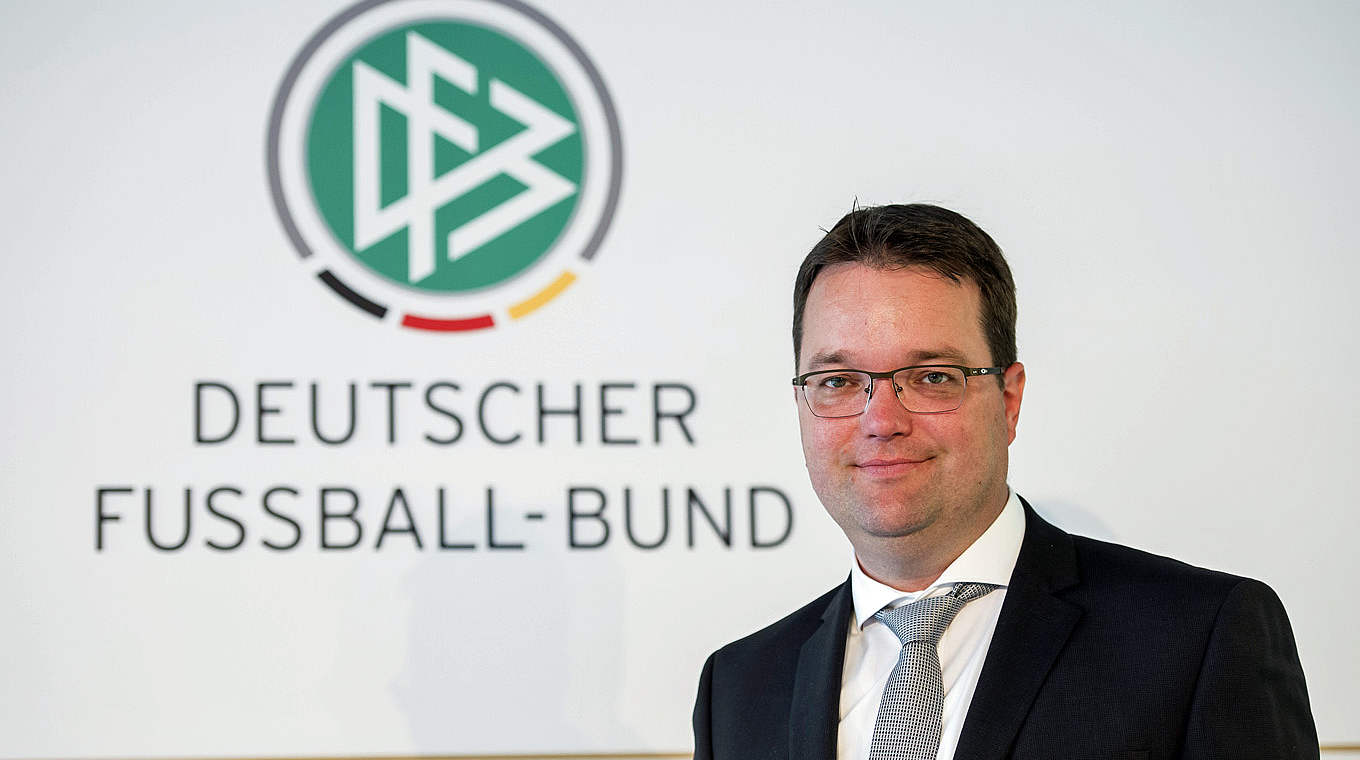 DFB-Schatzmeister Osnabrügge: "Werden gesellschaftlicher Verantwortung gerecht" © 2016 Getty Images