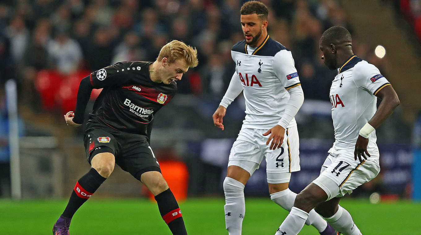 Einmal mehr in der Startelf: Nationalspieler Julian Brandt (l.) © 2016 Getty Images