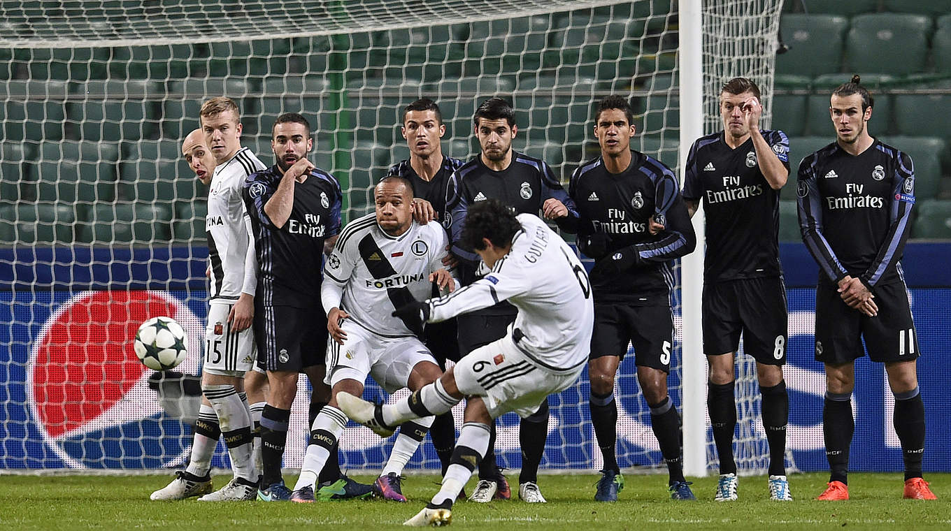 Geben überraschend Punkt in Warschau ab: Real Madrid mit Toni Kroos © AFP/Getty Images