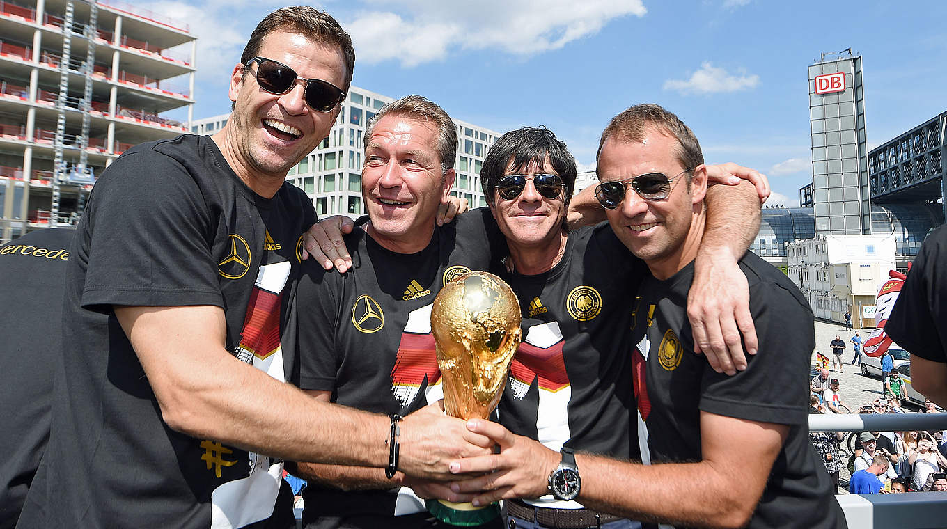 Größter Erfolg: An der Seite von Joachim Löw wurde Flick (r.) 2014 Weltmeister © 2014 Getty Images