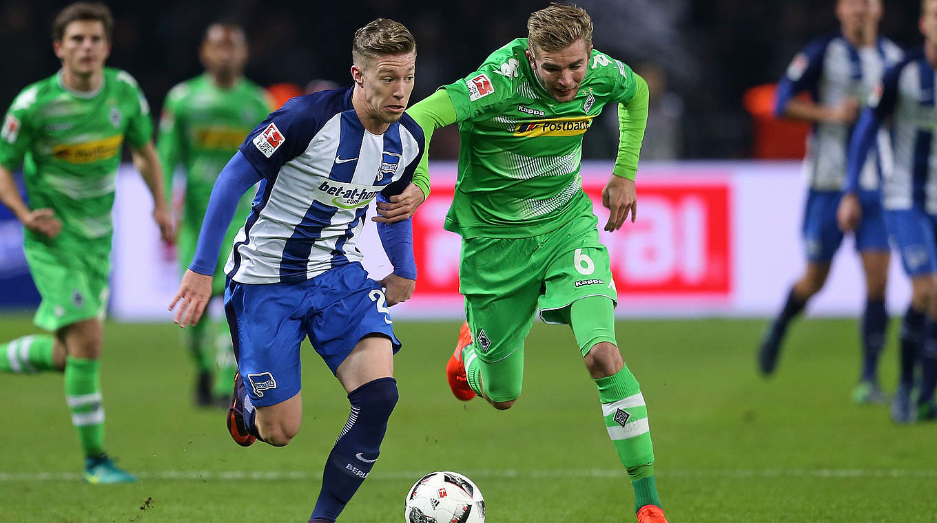 Einen Schritt schneller: Mitchell Weiser (l.) brilliert mit zwei Assists © 2016 Getty Images