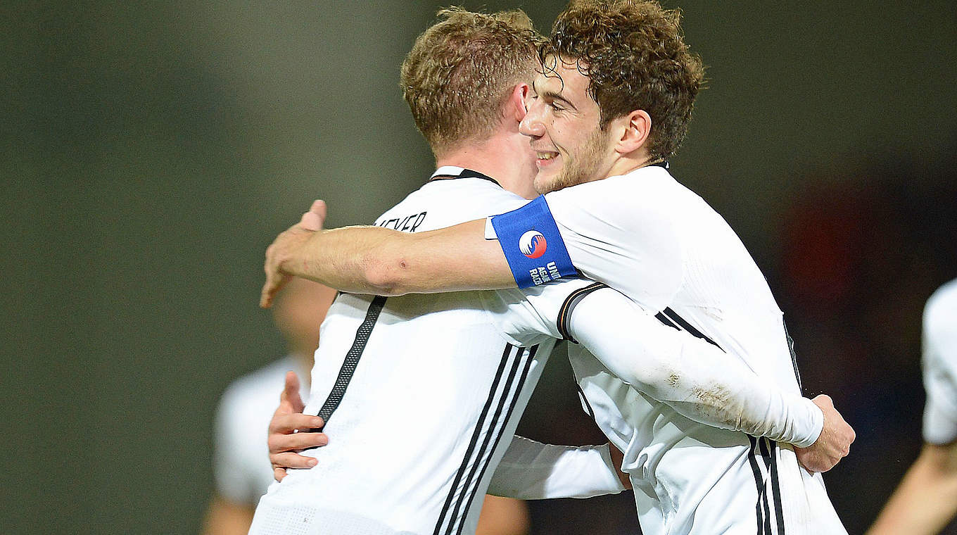Meyer und Goretzka (r.) vereint: "Früher war es die U 16, jetzt die A-Nationalmannschaft" © 2015 Getty Images