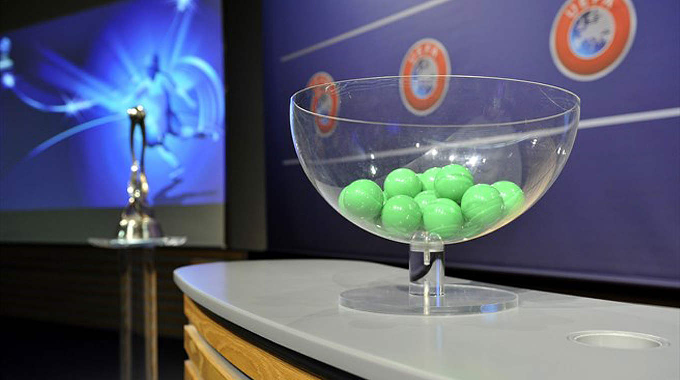 Gleich viermal ist gelost worden: im UEFA-Verbandssitz in Nyon © UEFA