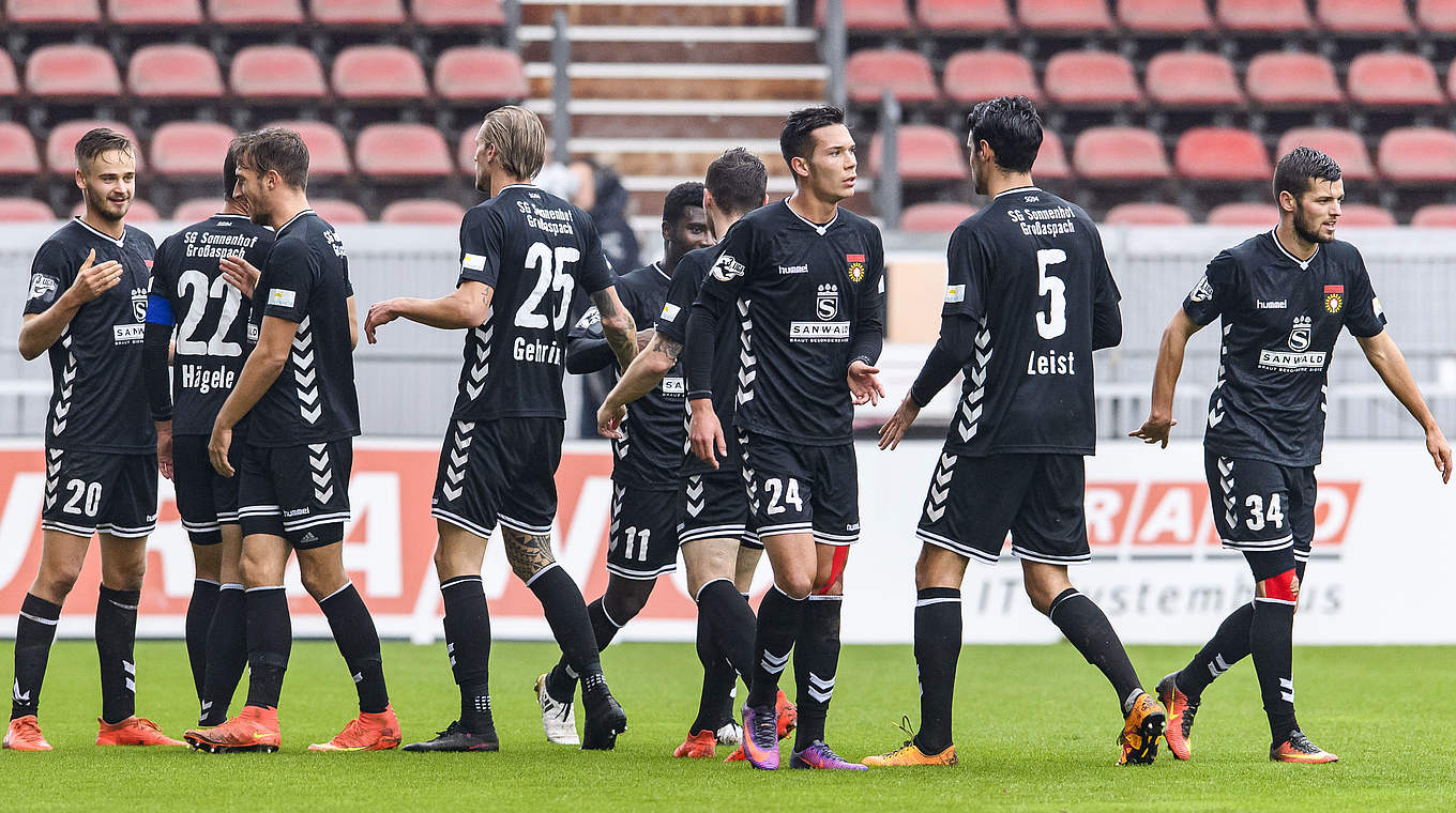 Hat sich die Marke "Dorfklub" sichern lassen: die SG Sonnenhof Großaspach   © 2016 Getty Images