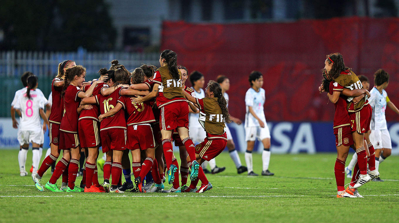 Spanischer Jubel: Nach dem 1:0 gegen Japan ist der Einzug ins WM-Viertelfinale nah © 2016 FIFA