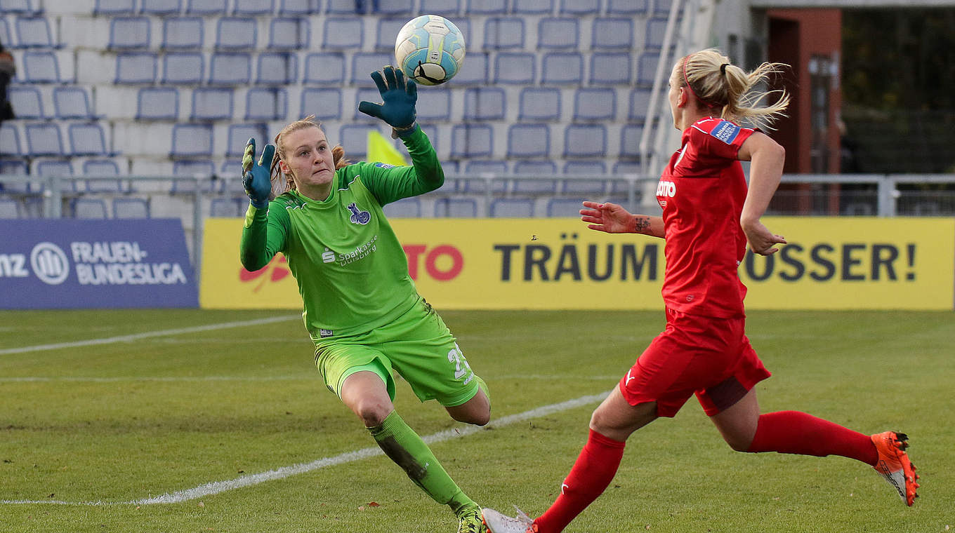 Die Frankfurter Matchwinnerin gegen Duisburg: Nationalspielerin Mandy Islacker (r.) © Jan Kuppert