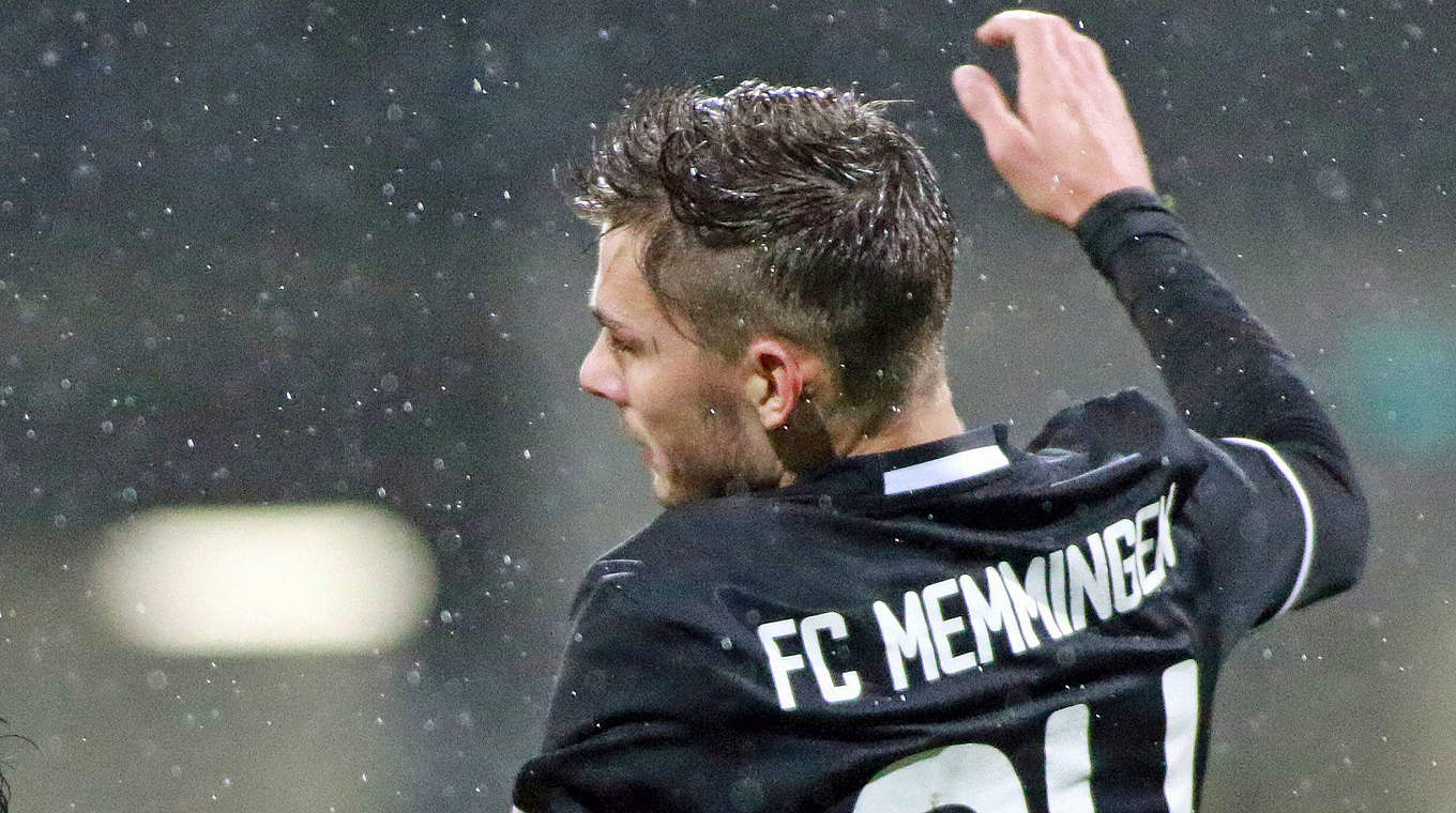 Der FC Memmingen feiert den dritten Sieg in Folge: Fabian Lutz © imago/Lackovic