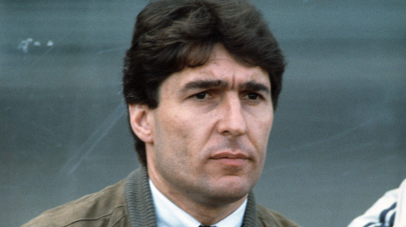 Muss 1986 auf Schalke seinen Hut nehmen: Rudi Assauer © 1986 Getty Images