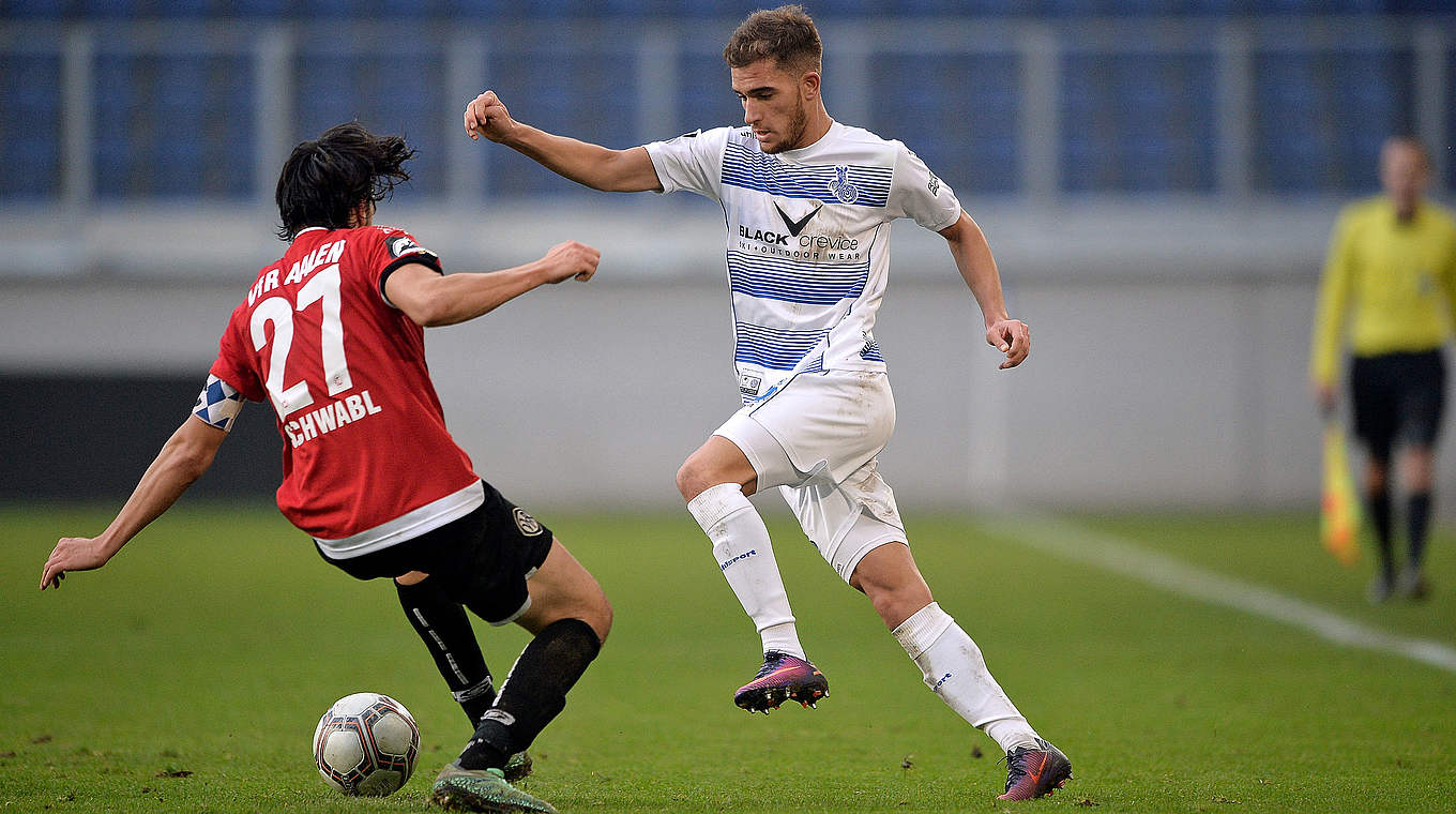 Kaum zu stoppen: Der Duisburger Ahmet Engin (r.) ist der "Spieler des 16. Spieltags" © 2016 Getty Images