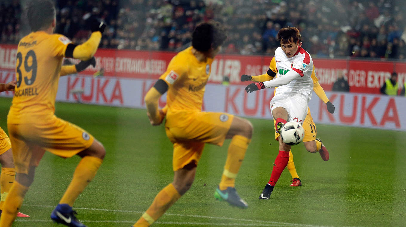 Dong-Won Ji scores a fantastic equaliser for FC Augsburg.  © 2016 Getty Images