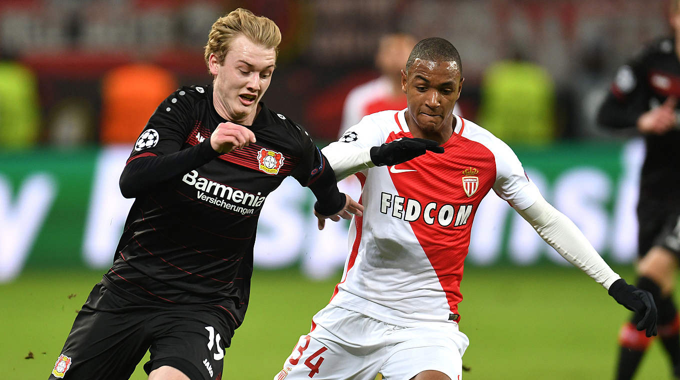 2:0 gegen Monaco: Julian Brandt (l.) führt Bayer zum Sieg © 2016 Getty Images