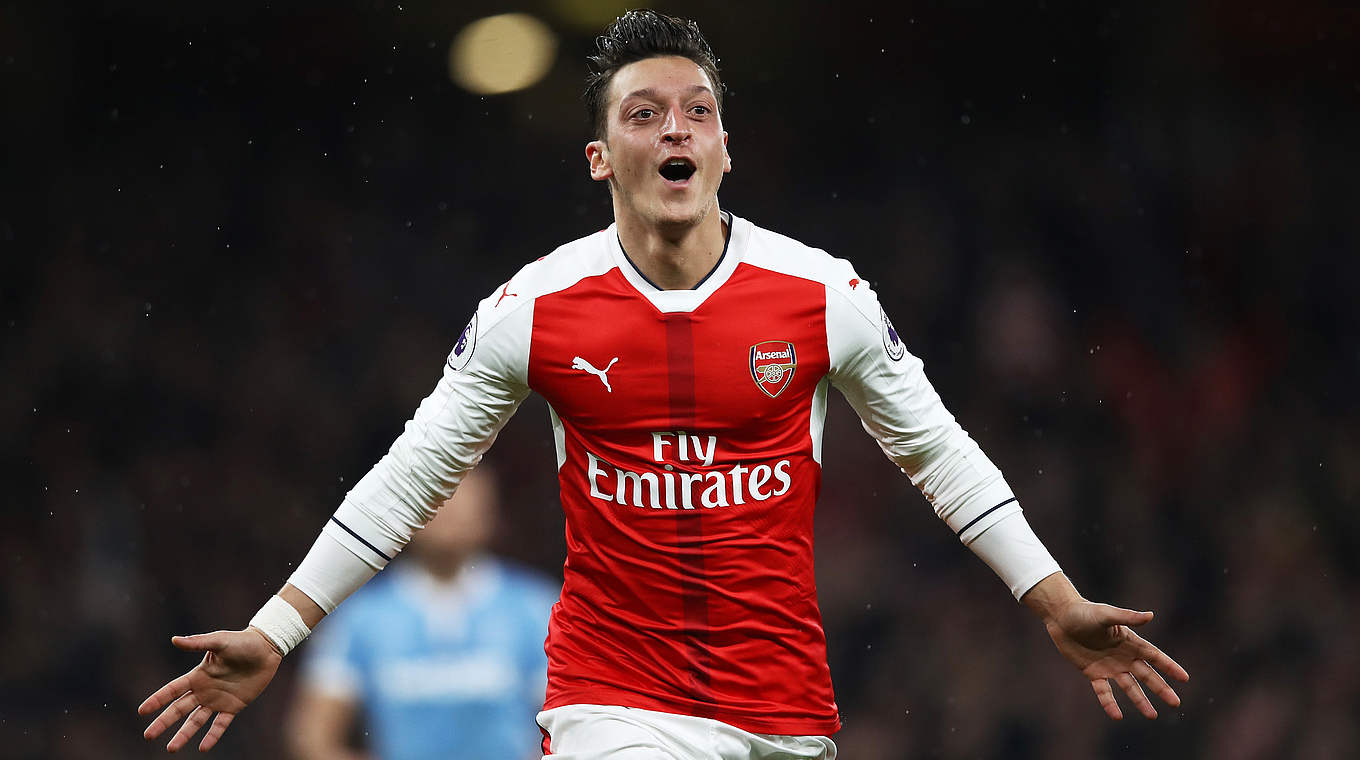 Lässt Arsenal weiter jubeln: Mesut Özil präsentiert sich in Topform © 2016 Getty Images
