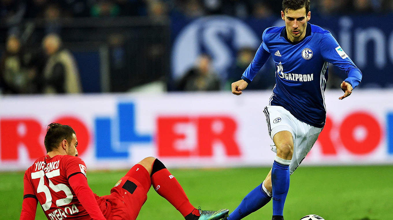 Goretzka (r.): "Bin mir ziemlich sicher, dass wir mit elf Mann gewonnen hätten" © 2016 Getty Images