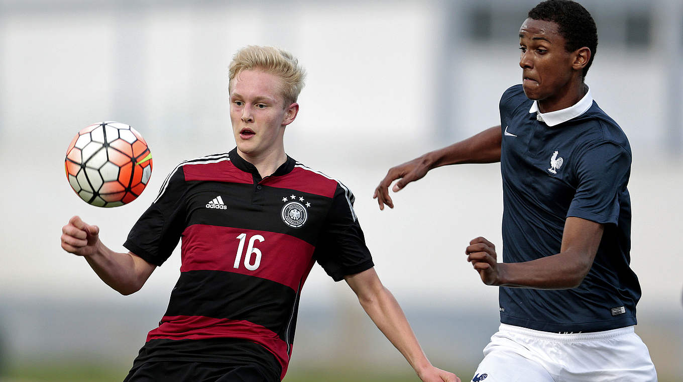 Matchwinner für Bremen: U 17-Nationalspieler Julian Rieckmann (l.) © 2016 Getty Images