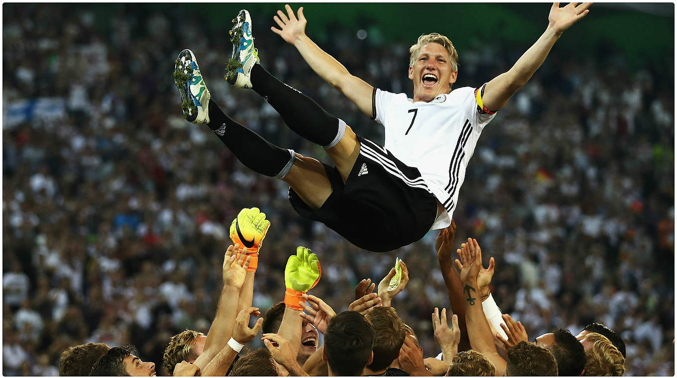 Servus Basti: DFB-Kapitän Bastian Schweinsteiger beendet seine Karriere in der Nationalmannschaft © 2016 Getty Images