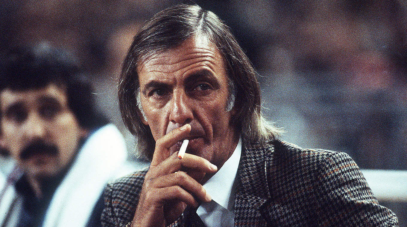 Menotti: "In principle, football is very simple." © 