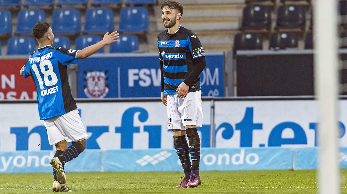 Lange Zwangspause: Fabian Schleusener (r.) fehlt dem FSV Frankfurt mit Kreuzbandriss © 2016 Getty Images