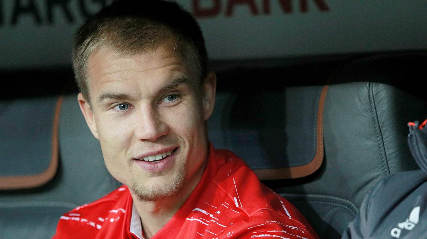 Holger Badstuber has been loaned to Schalke 04 until the end of the season © 2016 Getty Images