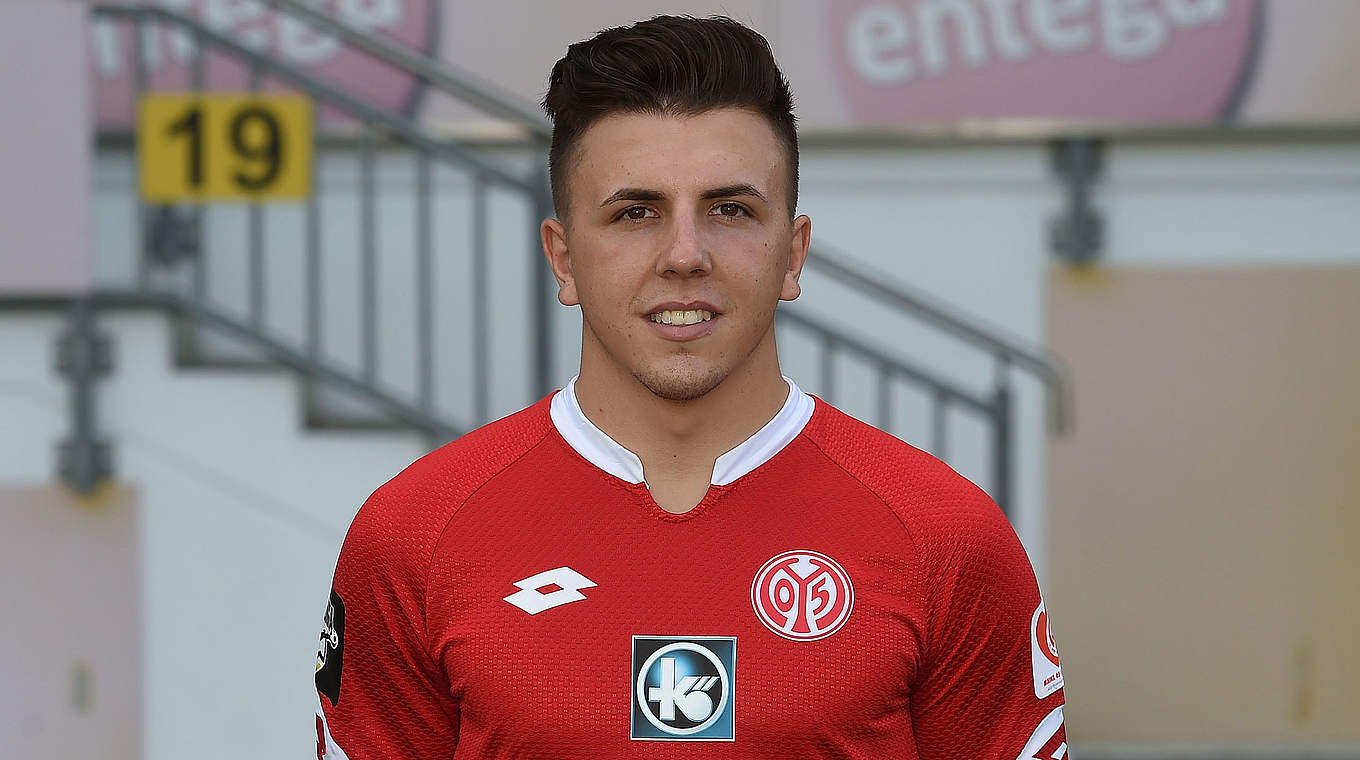 Beendet seine Karriere im Alter von nur 23 Jahren: Dennis Franzin vom FSV Mainz 05 II © 2015 Getty Images
