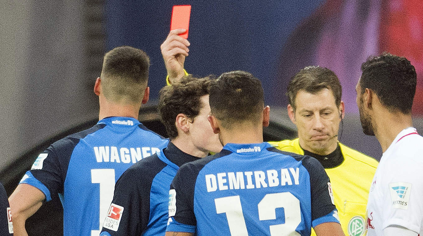 Platzverweis im Spitzenspiel: Hoffenheims Sandro Wagner (l.) sieht in Leipzig Rot © AFP/Getty Images