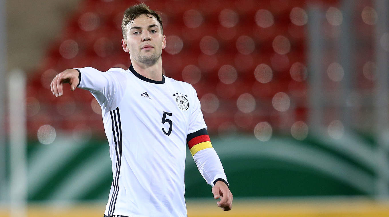 Verstärkt den Karlsruher SC bis 2018: U 20-Nationalspieler Benedikt Gimber © 2016 Getty Images
