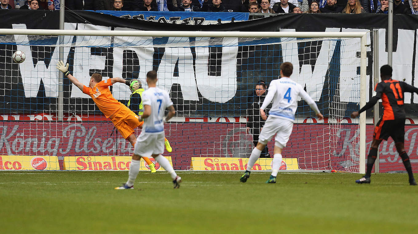 Zwischenzeitliche Führung für den VfL Osnabrück: Kwasi Okyere Wriedt (r.) © 2017 Getty Images