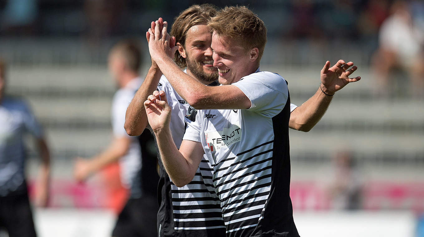 Kann nach Sprunggelenkverletzung wieder voll angreifen: Aalens Gerrit Wegkamp (v.) © 2016 Getty Images