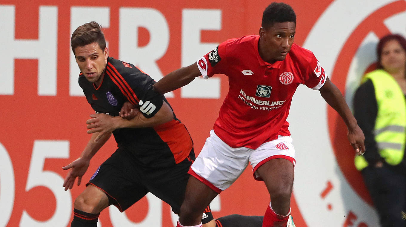 Große Überraschung: Tabellenschlusslicht Mainz II siegt beim Liga-Zweiten Osnabrück © 2016 Getty Images