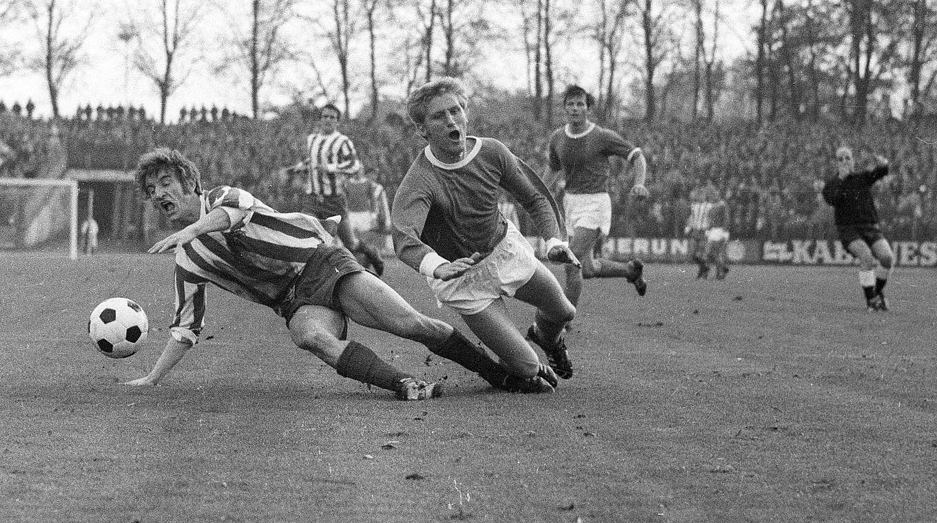 Fichtel foult 1969 Löhr (l.), Schalke geht 0:8 unter - bis heute Kölns höchster Ligaerfolg © imago/Horstmüller