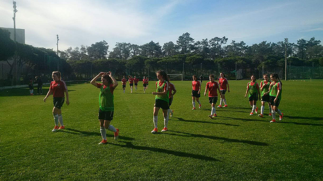 "Wollen die Spielidee weiterentwickeln": die U 16-Juniorinnen beim Turnier in Portugal © DFB