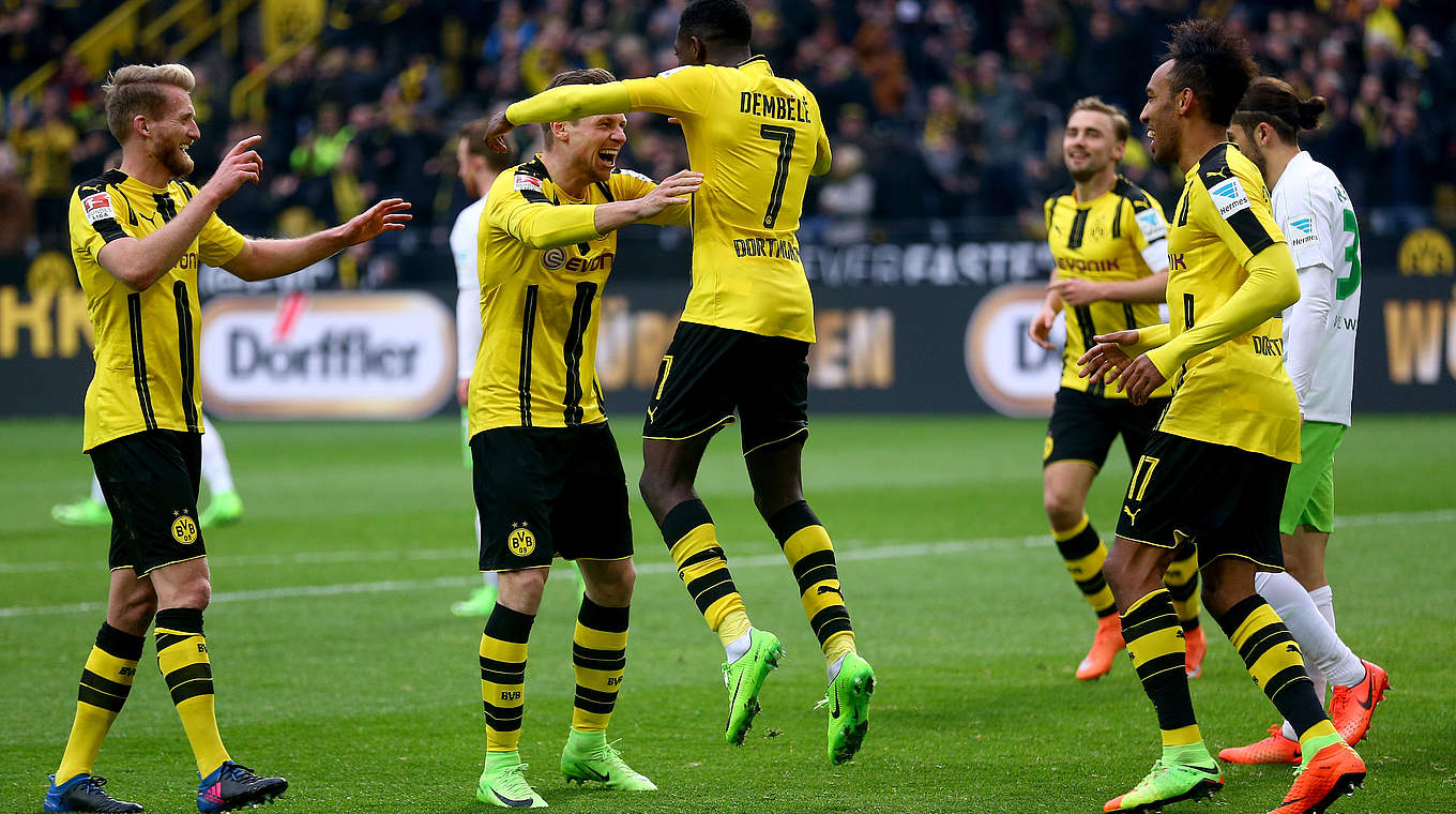 Lukas Piszczek played his part in all three Borussia Dortmund goals against Wolfsburg.  © 2017 Getty Images