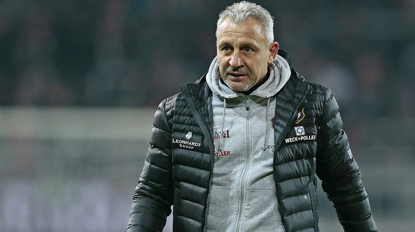 Verlässt das Schlusslicht der 2. Bundesliga: Trainer Pawel Dotschew © 2016 Getty Images