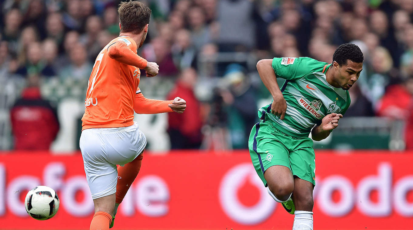 Späte Treffer entscheiden das Spiel: Werder Bremen besiegt Konkurrent Darmstadt 98 © 2017 Getty Images