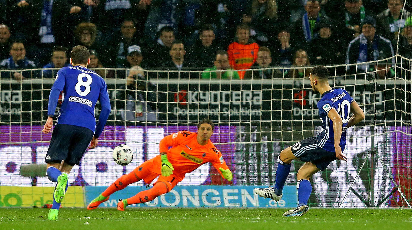 Nabil Bentaleb scored from the spot for Schalke. © 2017 Getty Images