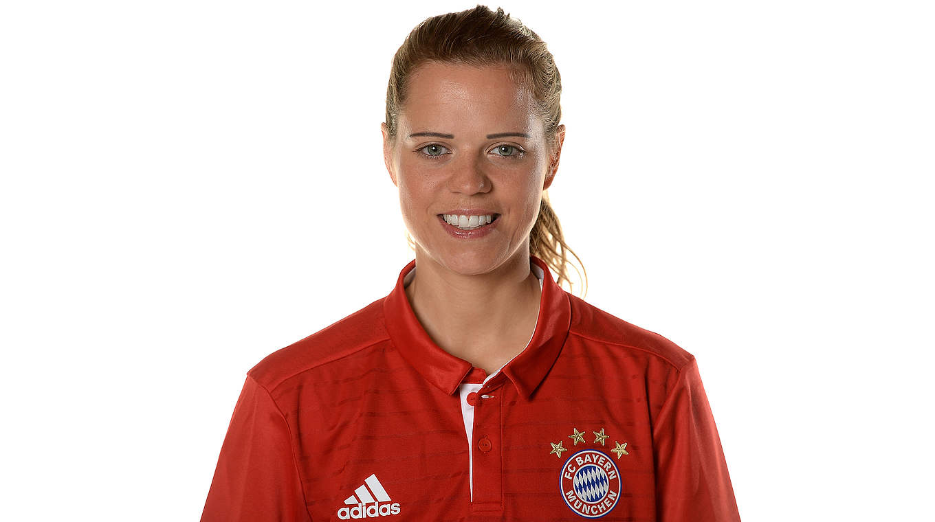 Seit 2006 bei Bayern, nun im Viertelfinale der Champions League: Katharina Baunach © 2016 Getty Images