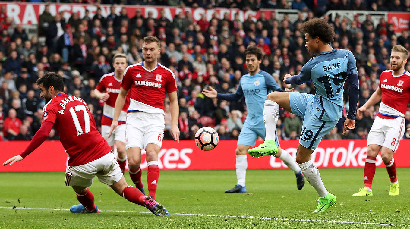 Steht mit Manchester City im Halbfinale des englischen FA-Cups: Leroy Sané (2.v.r.) © 2017 Getty Images
