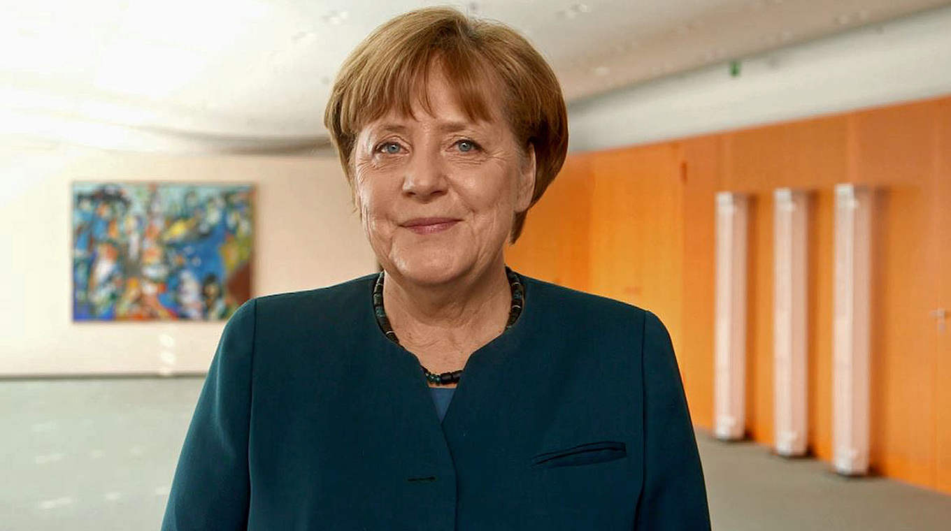 Gratuliert dem DFB-Integrationspreis zum runden Geburtstag: Kanzlerin Angela Merkel   © DFB