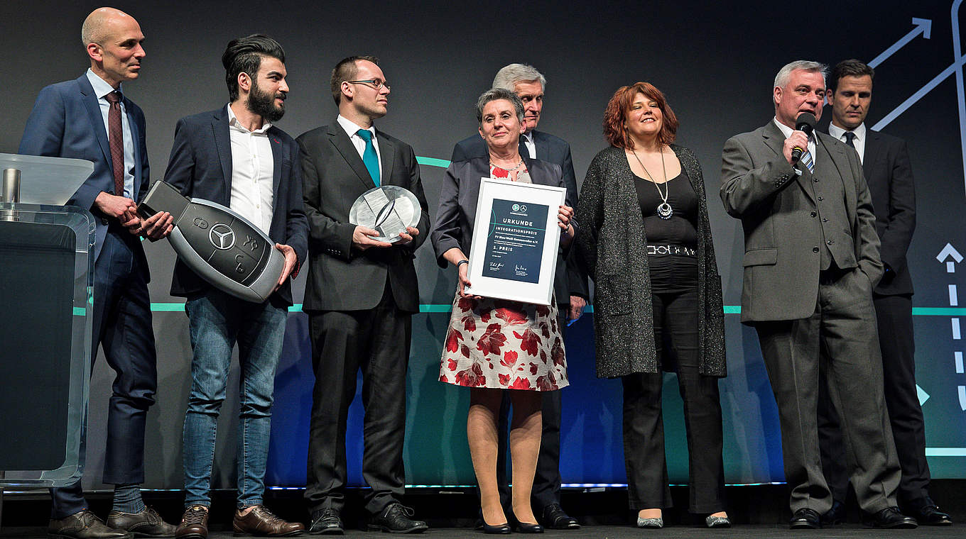Gewinner in der Kategorie Verein: Blau-Weiß Gonnesweiler  © 2017 Getty Images