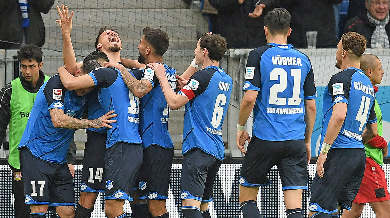 Die erlösende Führung nach der Pause: Wagner (2.v.l.) sorgt für Erleichterung bei der TSG © 2017 Getty Images