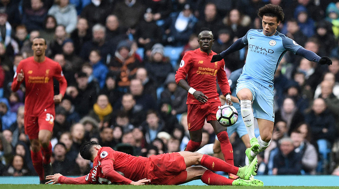 Zweikampf: Can, beim Versuch Manchesters Offensivspieler Sané zu stoppen © Getty Images