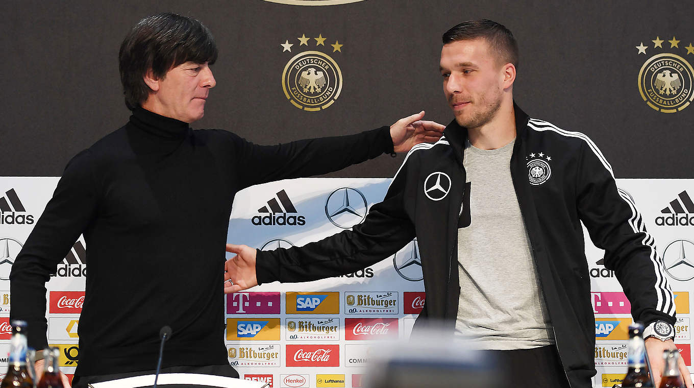 Löw (l.): "Podolski ist einer der größten Spieler, die Deutschland hervorgebracht hat" © Getty Images