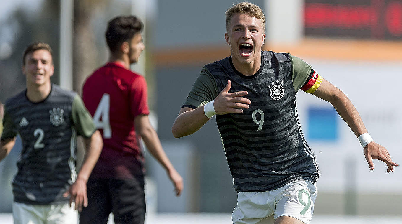 Captain Jann-Fiete Arp (r.) scored twice against Turkey. © 