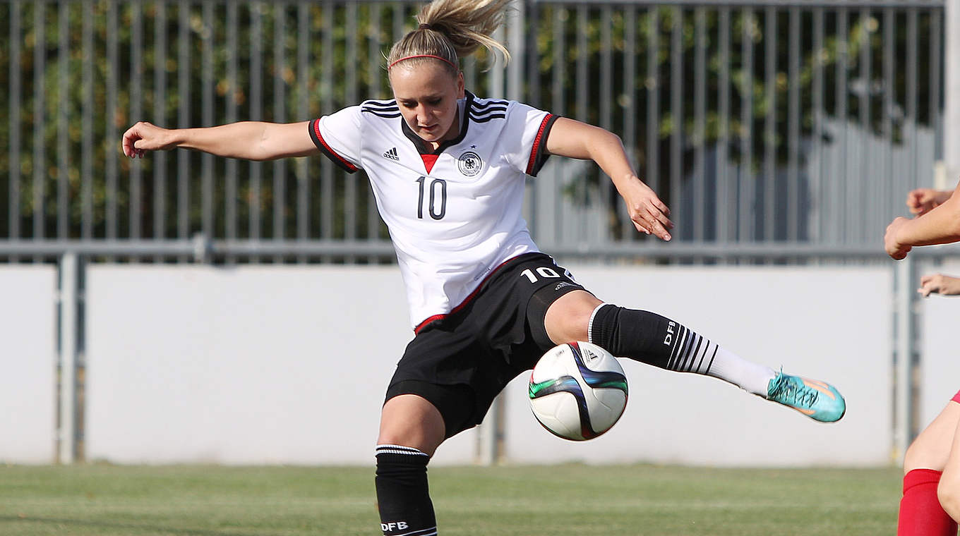 U19 Germany v U19 Serbia - UEFA Women's Under-19 European Championship Qualifier © 2015 Getty Images