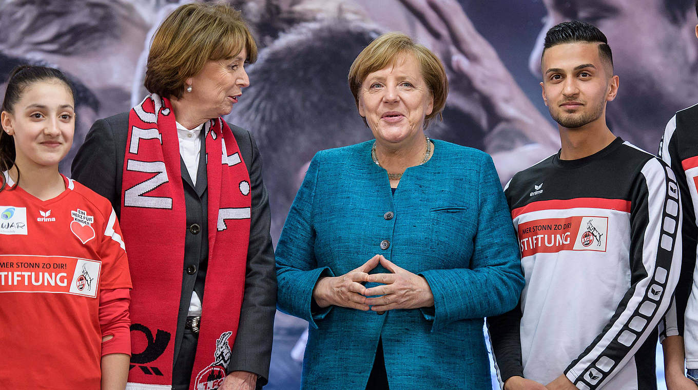 Bundeskanzlerin Angela Merkel CDU und die Koelner Oberbuergermeisterin Henriette Reker zu Besuch d © imago/Eibner