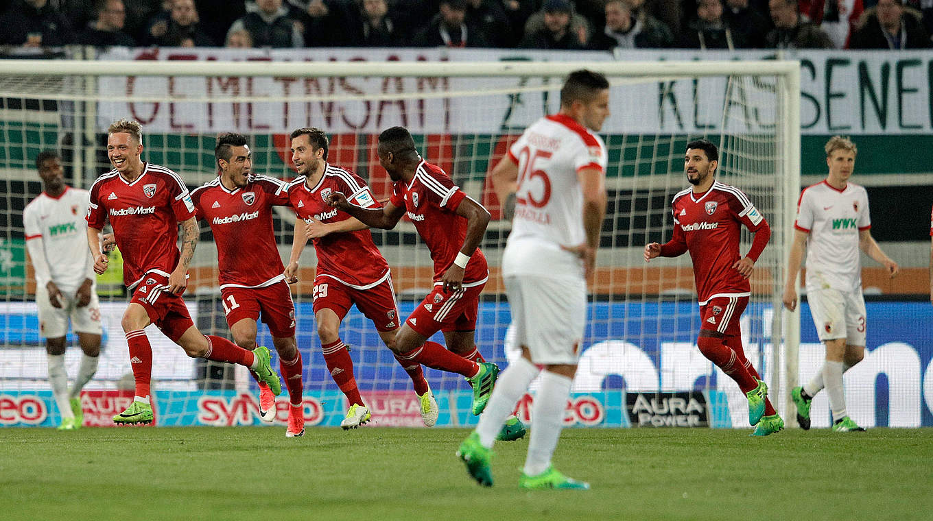 Hoffnungsschimmer nach Auswärtssieg: Ingolstadt verkürzt den Rückstand auf Platz 16 © 2017 Getty Images