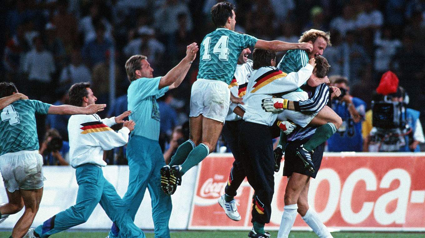 DEU: World Cup 1990 - England v Germany © 1990 Getty Images